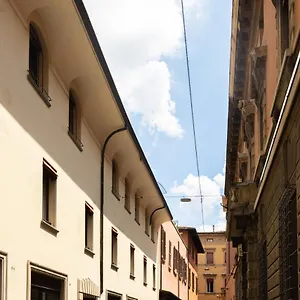 Goito 4, By Short Holidays Apartment Bologna